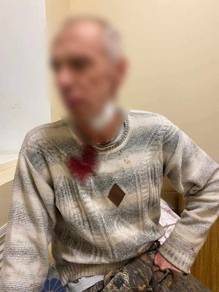 Вдарив ножем у шію товаришу: на Харківщині затримали зловмисника