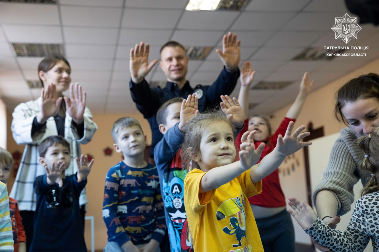 Нагадали дітлахам правила безпеки харківські патрульні