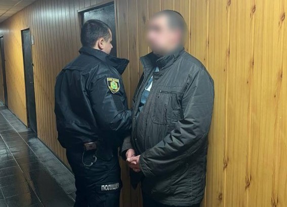 Поліцейські Харкова оперативно затримали чоловіка, який ледь не вбив брата