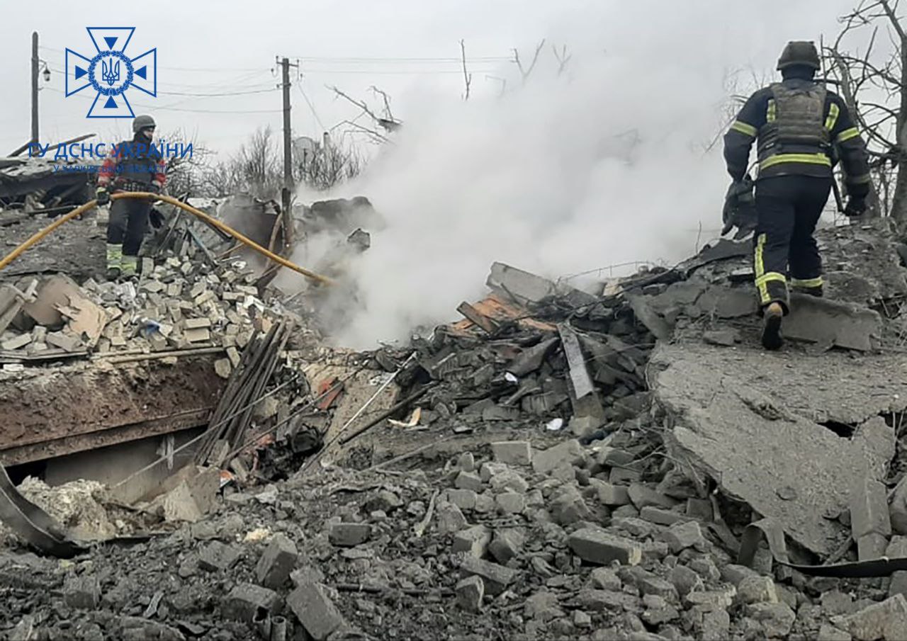 Харків пожежа: Спалахнув та знищив будівлю вогонь