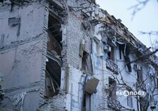 Наслідкі ракетного удару по готелю у Київському районі Харкова