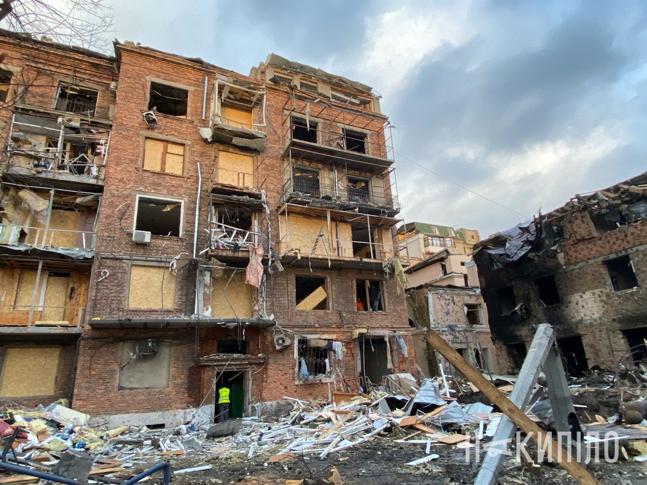 Відновлятимуть у першу чергу наступні постраждалі будинки Харкова: перлік