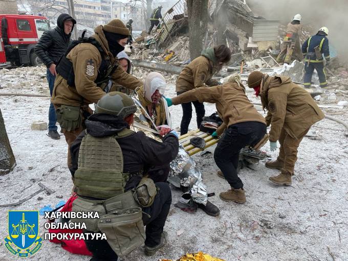 Прокурори працюють на місцях ракетних ударів по Харкову