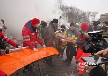 У Київському районі Харкова з-під завалу врятували чоловіка
