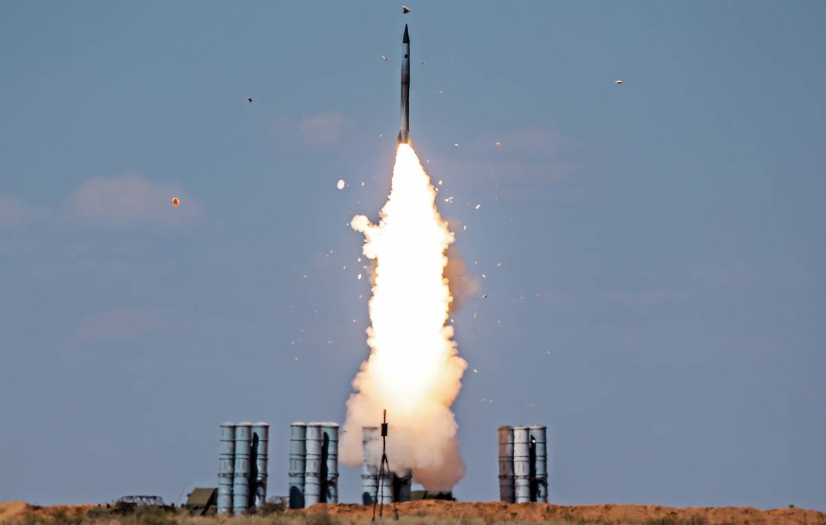 Росіяни втретє за добу нанесли ракетні удари по Харкову