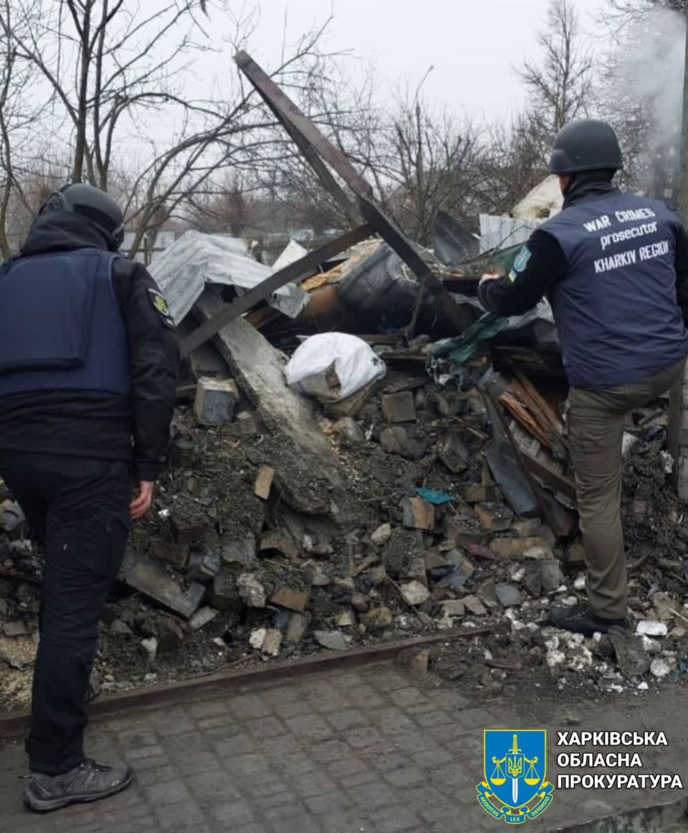 Обстріл Харківщини: фото наслідків удару БПЛА по будинкам та цвинтарю