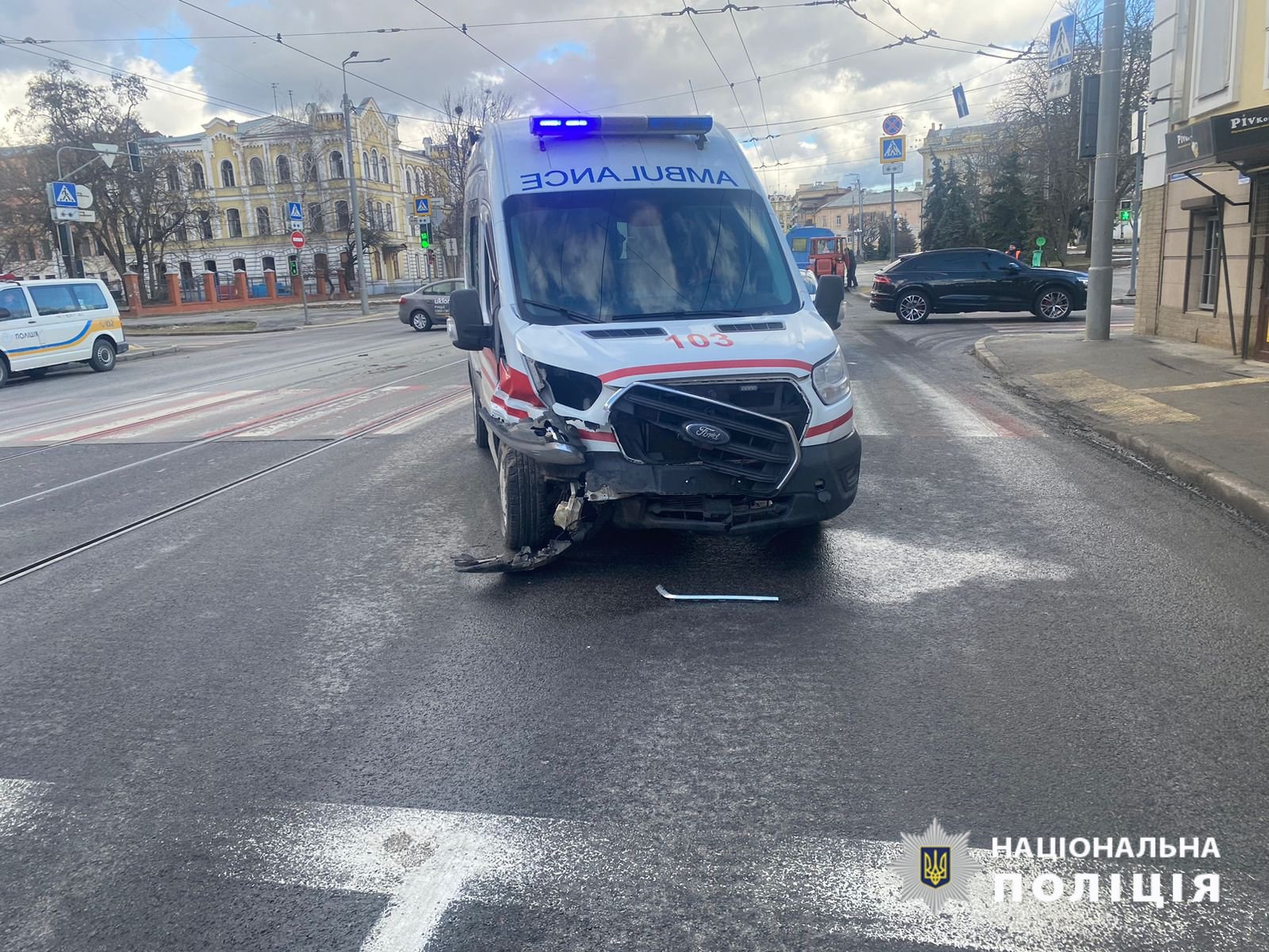 ДТП Харків: зіткнулися "швидка" та Volkswagen на найдовшому проспекті міста