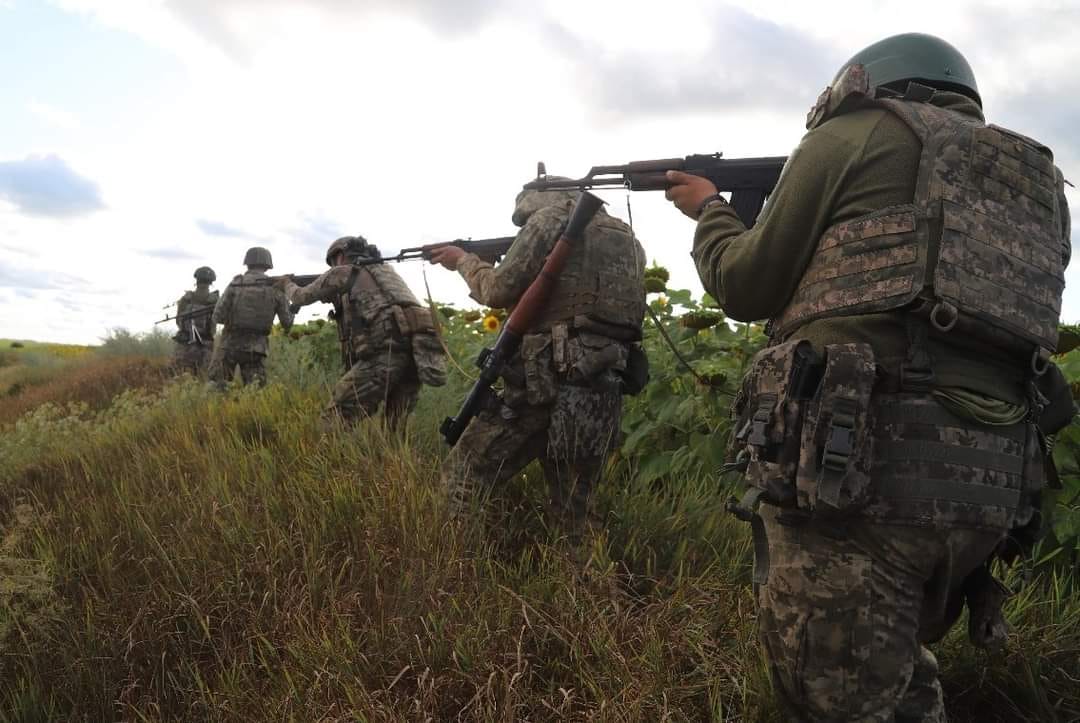 Штурмували шість разів позиції ЗСУ біля чотирьох селищ Харківщини загарбники