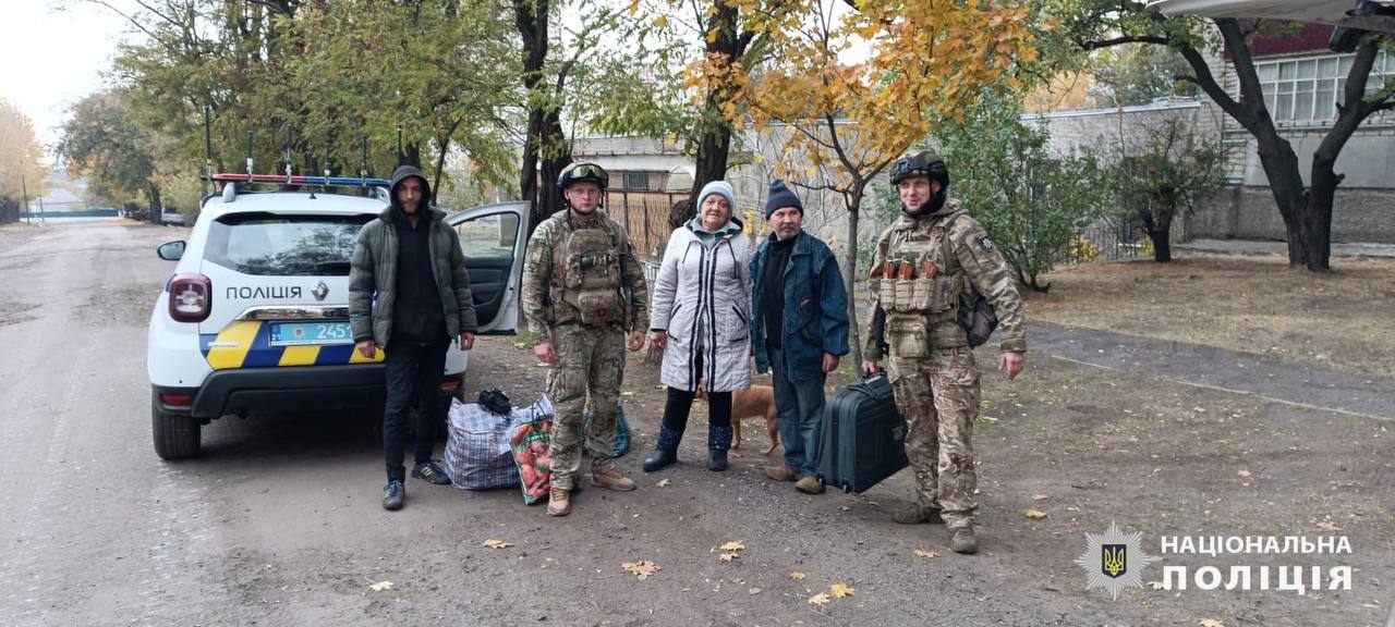 Продовжують евакуацію жителів з небезпечних районів Харківщини правоохоронці: Новини Харкова