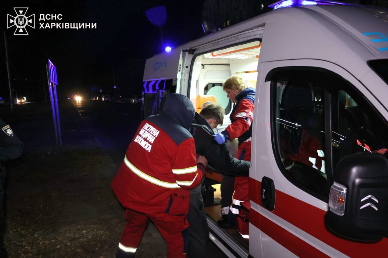 Показали наслідки російських ударів по Харкову рятувальники: Новини Харкова