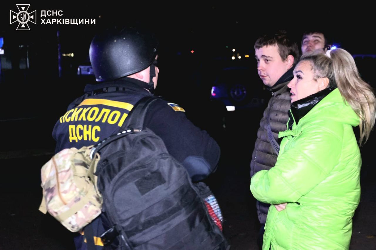 Показали наслідки російських ударів по Харкову рятувальники: Новини Харкова