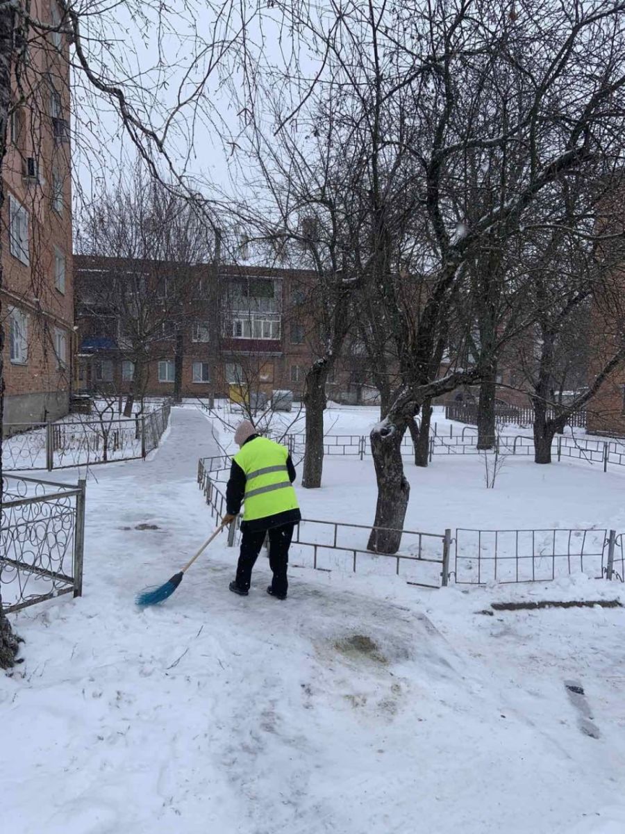 Прибрали сніг у Холодногірському районі міста: Новини Харкова