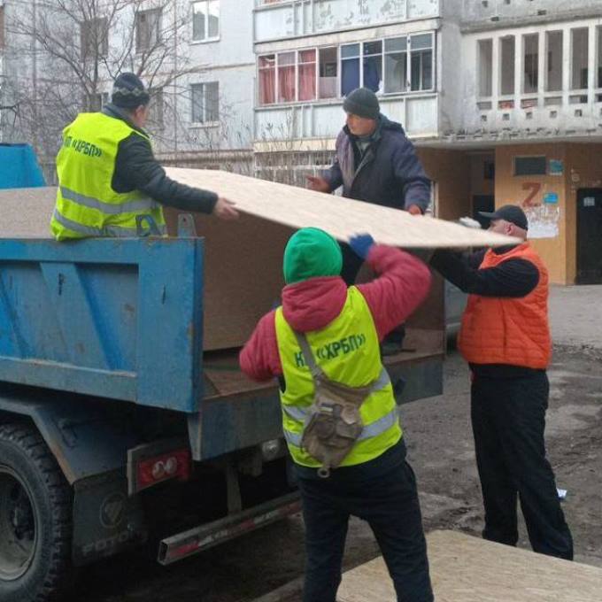 У Харкові падіння ворожого БПЛА пошкодило сотні вікон і балконів