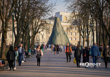 Харків'яни у перші теплі дні весни (фото)