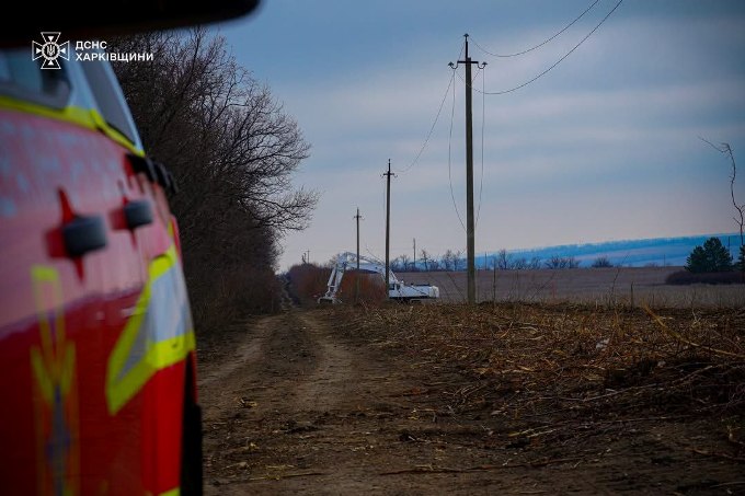 Новини Харкова: сапери ДСНС розміновують території поблизу ЛЕП