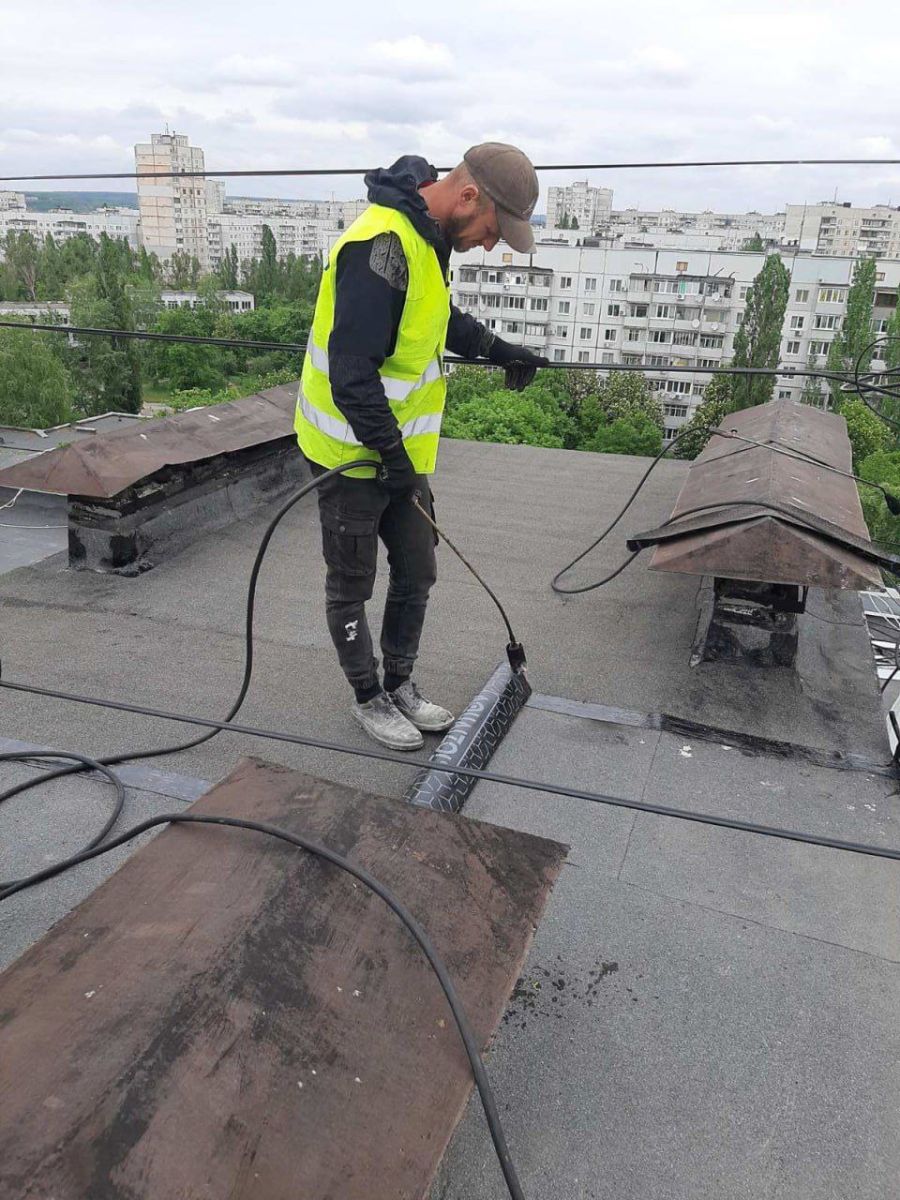 У Харкові за тиждень відремонтували 109 житлових будинків