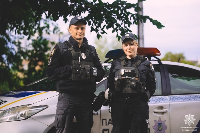 У Харкові поліцейські врятували пораненого собаку