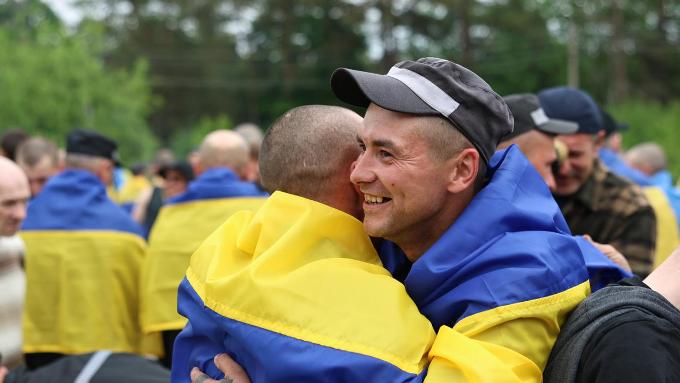 Україна повернула з полону ще 303 військових у межах обміну 1000 на 1000