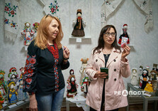 У Харкові відкрилася персональна виставка ляльок Марини Дубровської (фото)