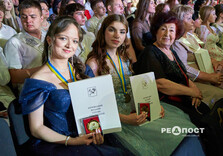У Немишлянському районі Харкова пройшов випускний (фото)
