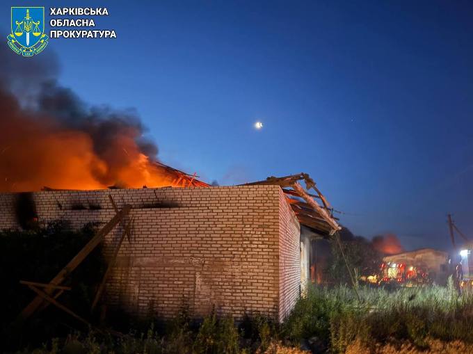 селища Коротич і Високий атакували безпілотники