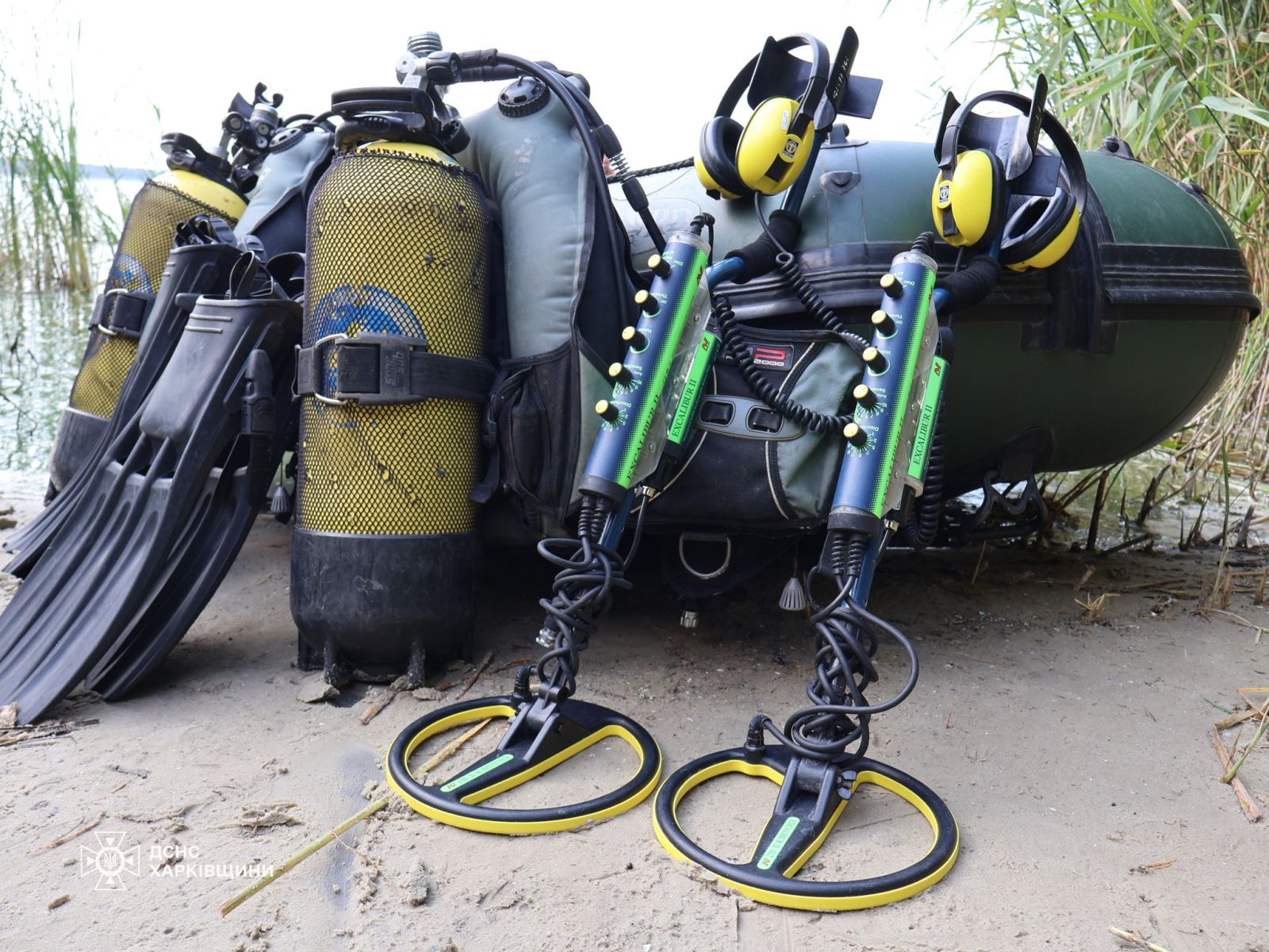 Водойми Харківщини оглядають сапери-водолази (фото)