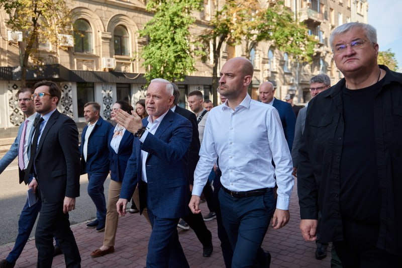 Побачили руйнування Харкова та підтвердили подальшу підтримку міста французські дипломати: Новини Харкова