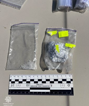 У Харкові в авто жінки знайшли 20 пакетів із кристалічною речовиною