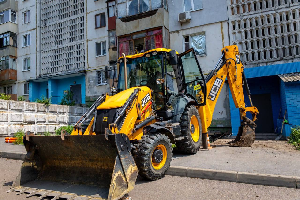 Комунальники продовжують підготовку комунікацій Харкова до зими