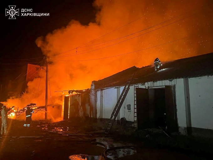 Дрони рф атакували Харківщину: горіли дитсадок у Шевченковому та склад у Балаклії