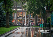 Дощовий вихідний у Харкові (фото)