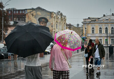 Дощовий вихідний у Харкові (фото)