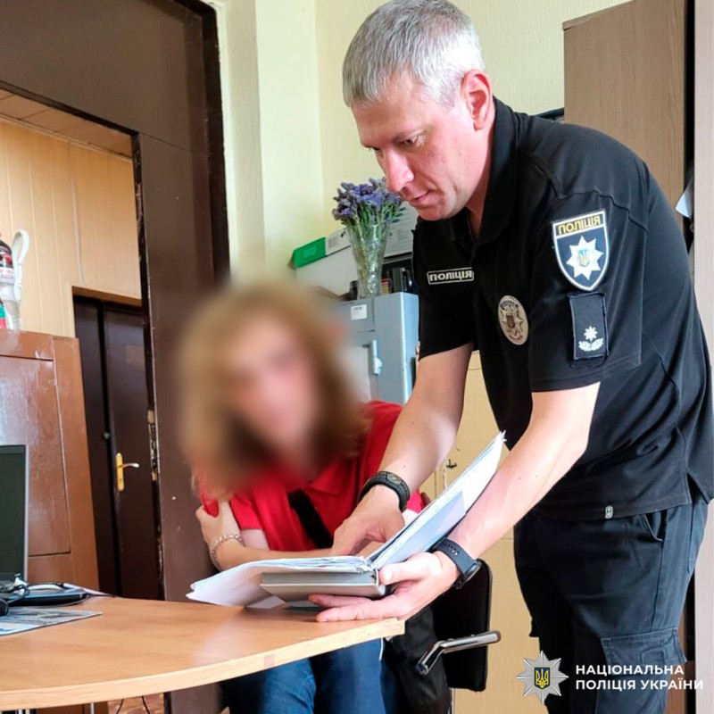 У Харкові чоловік знущався з матері