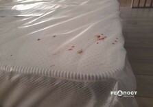 Кров на меблях, дірка в стелі – як виглядає місце прильоту дрона по меблевому магазину в Харкові