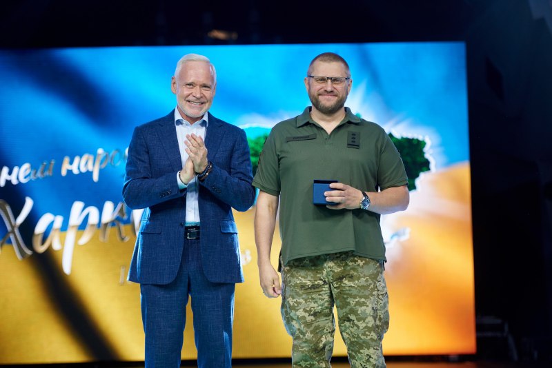 Відзначив кращіх працівників служб, підприємств, бізнесу та інших сфер міста Ігор Терехов: Новини Харкова