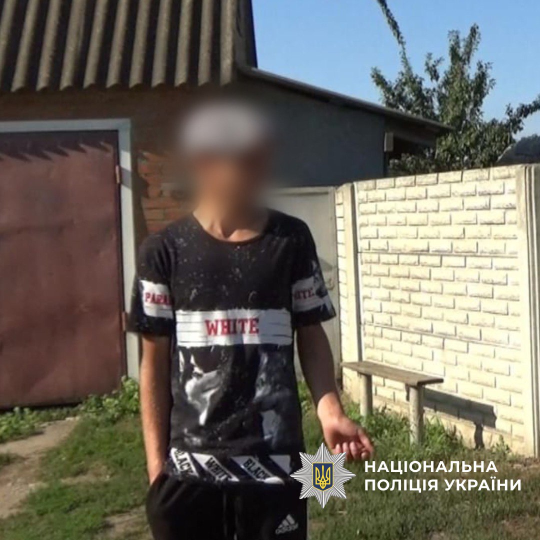 На Харківщині чоловіка підозрюють у крадіжці кабелю з електричних опор