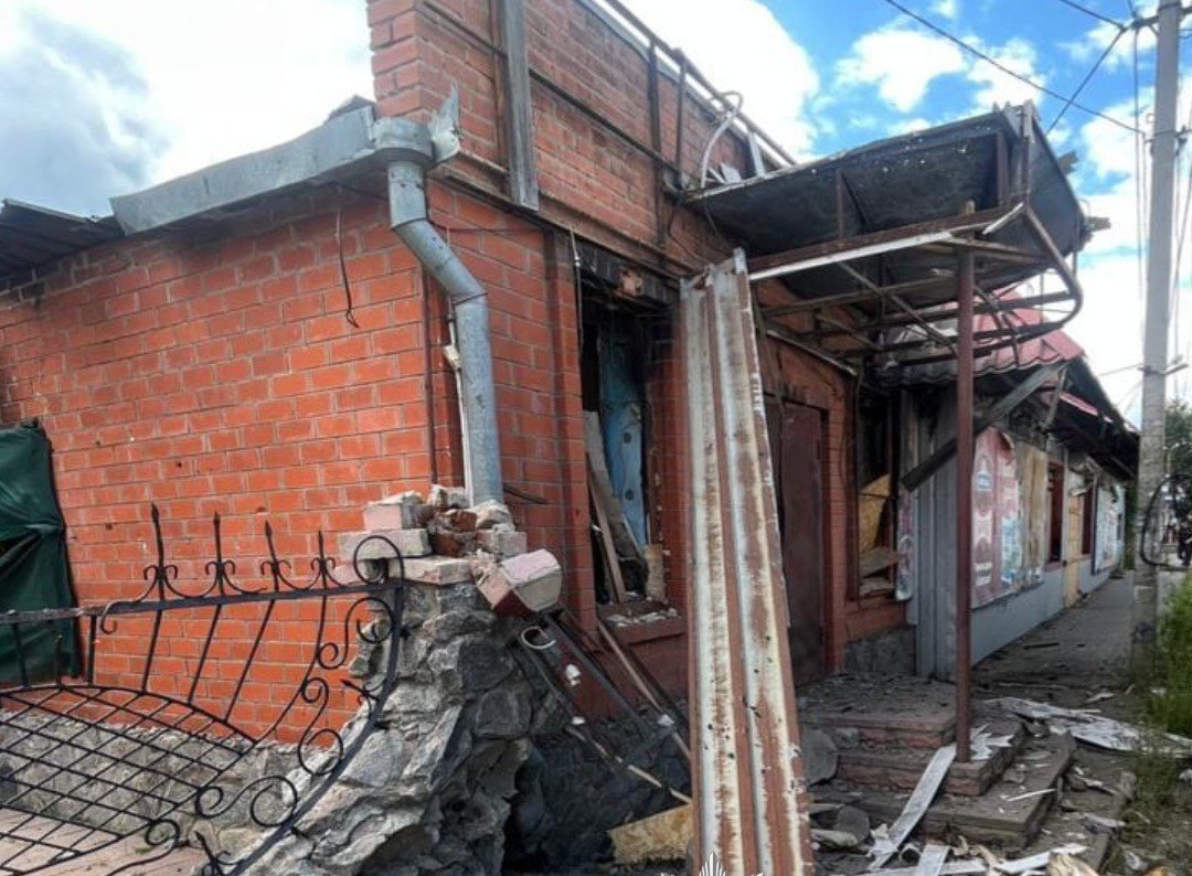 Під Харковом вибухом ворожого дрону поранено чоловіка