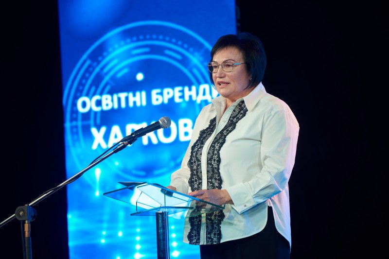Відзначив кращіх педагогів міста Ігор Терехов: Новини Харкова