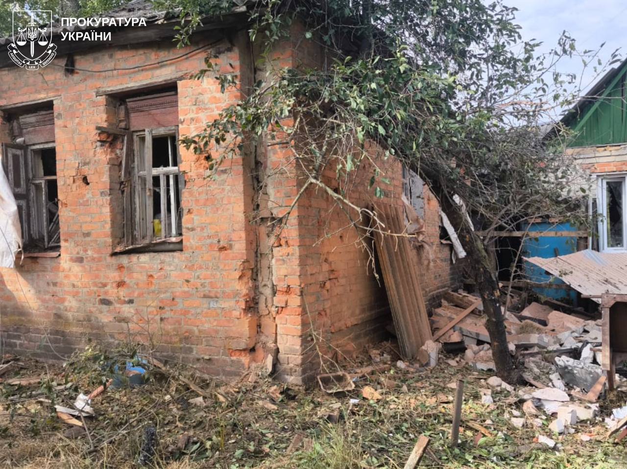 Через обстріли росіян постраждали мирні мешканці Харківщини