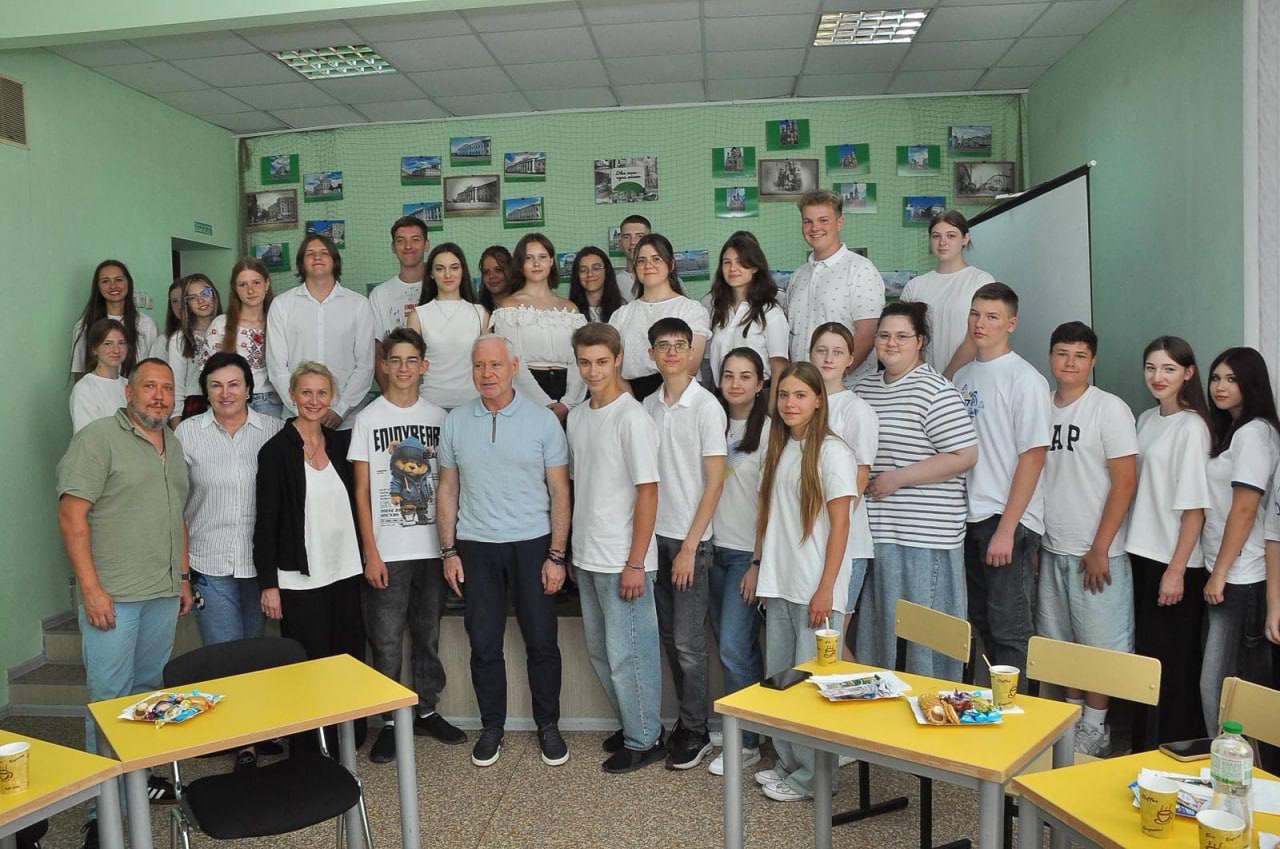 Відкрили новий кабінет-лабораторію за сприяння Kharkiv IT Cluster у підземній школі: Новини Харкова