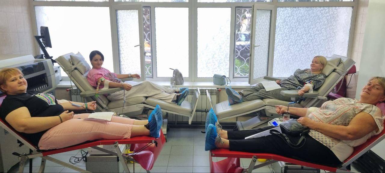 Здали донорську кров працівники установ та організацій міста: Новини Харкова