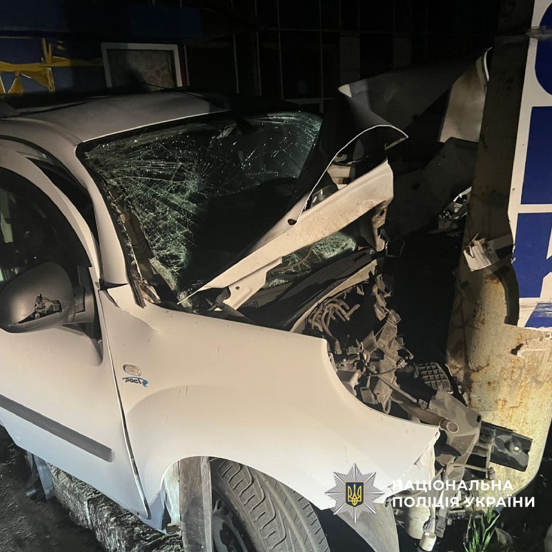 У смертельній аварії на харківській вулиці розбився водій Renault