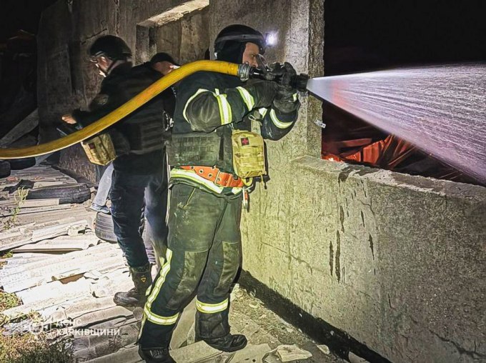 Куп’янський район – рятувальники загасили пожежу після атаки дронів рф