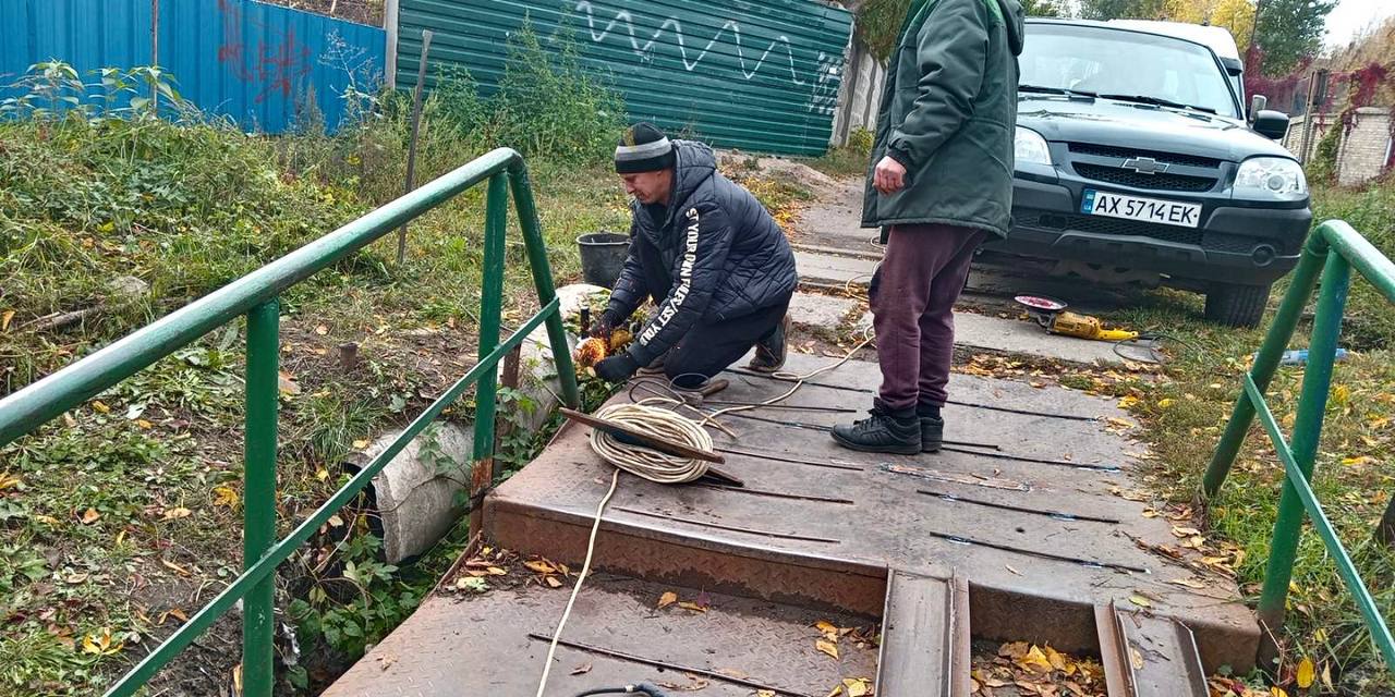 Наводять лад у приватному секторі двох районів міста комунальники: Новини Харкова