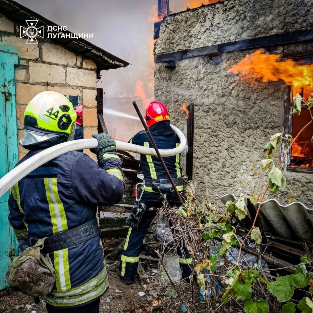 В Ізюмському районі рятувальники ліквідували пожежу