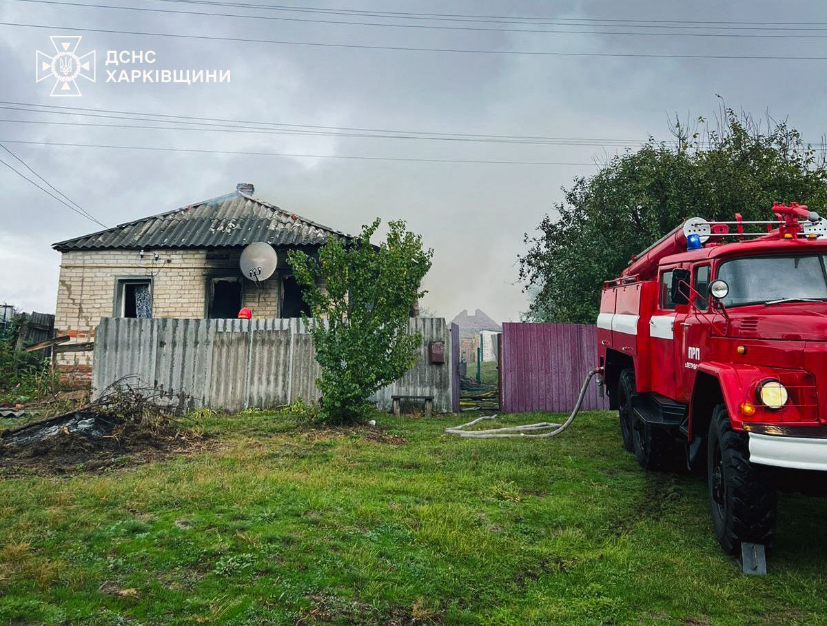 У палаючому будинку рятувальники Харківщини виявили тіло жінки