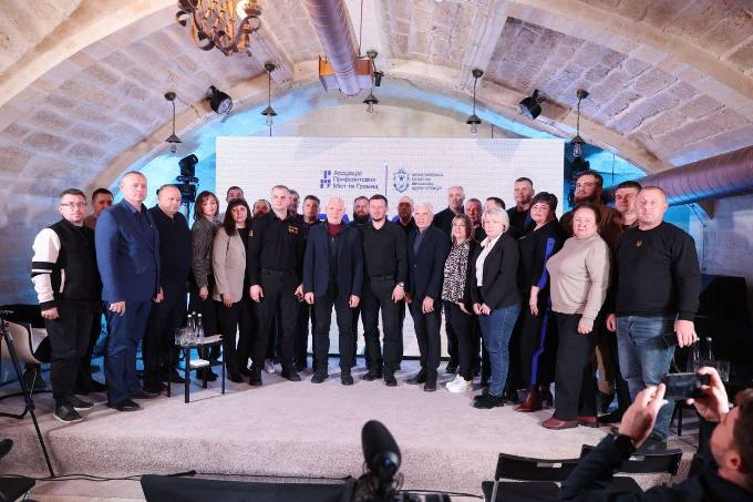 Прифронтові громади ініціюють Програму відновлення: понад 200 учасників підтримали ініціативу