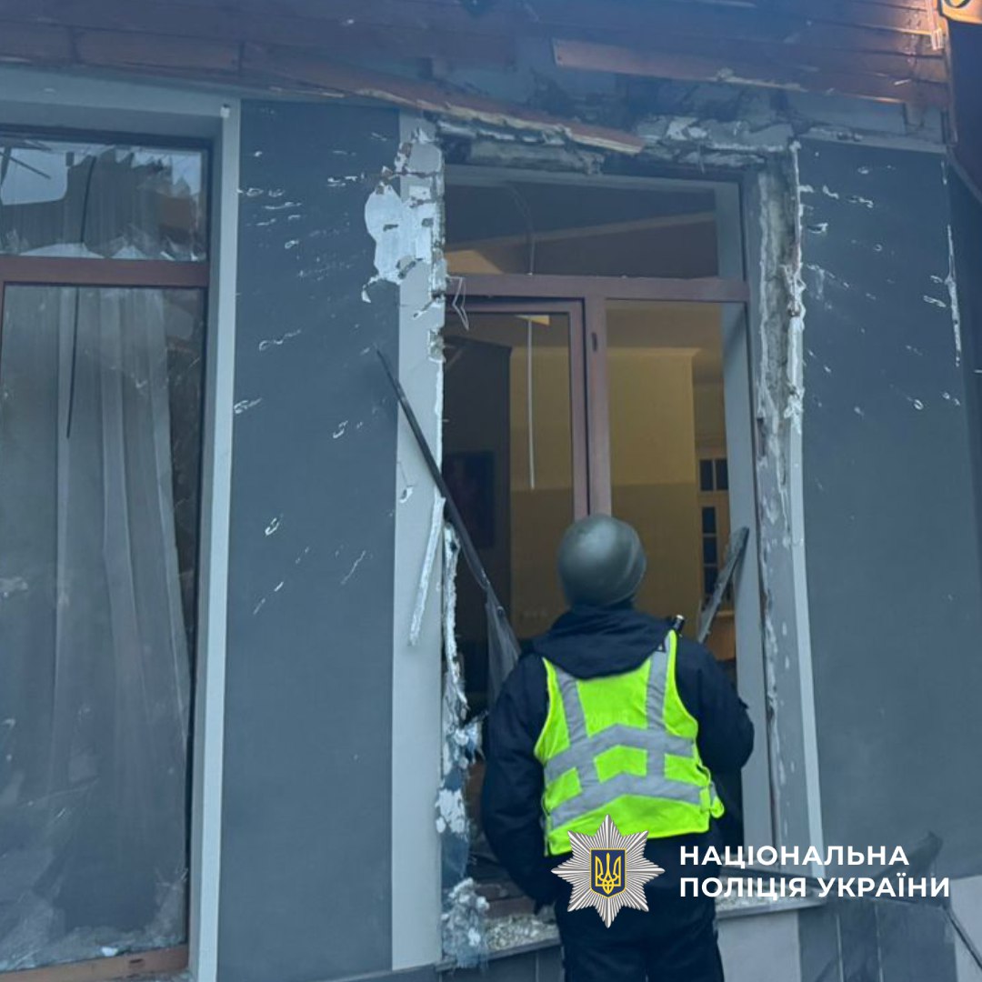 Через удар безпілотника у Харкові постраждала родина
