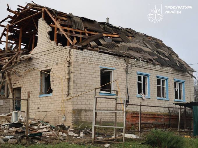 У Харківській області під час авіаудару та атаки FPV-дрона постраждали двоє людей