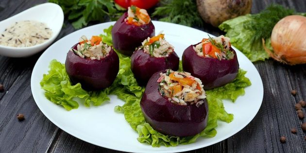 Як приготувати буряк, фарширований куркою, рисом та болгарським перцем: рецепти